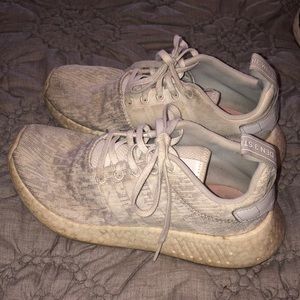 TAKING OFF SOON!!  ADIDAS SNEAKERS